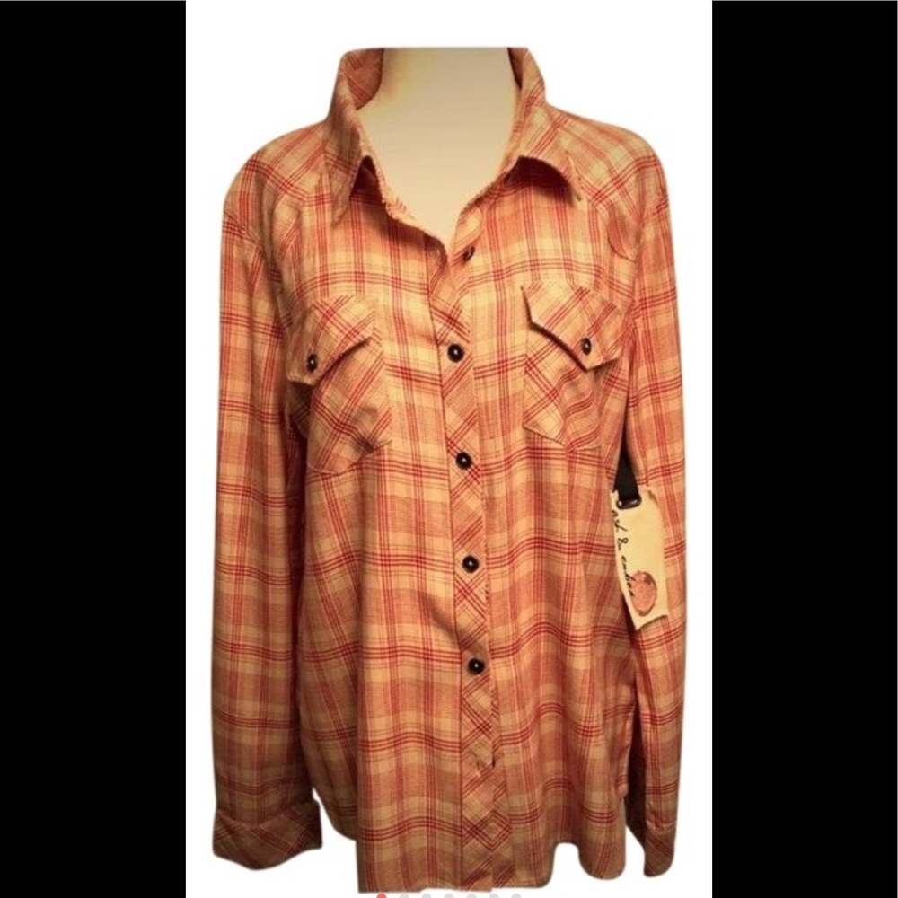 Ash & Ember Button Down Blouse (M) Great Material!